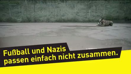 Borussia Dortmund in actie tegen racisme: 'voetballende nazi's? Aufmachen!' (video)