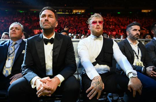 Jake Paul heeft rechtszaak van 100 miljoen dollar aan zijn boksbroek