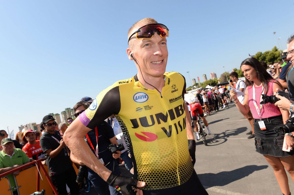 Gesink (1e) en Kruijswijk (3e) bezorgen Jumbo-Visma goede dag in virtuele Giro d'Italia