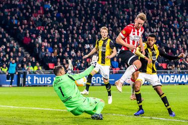 'Topscorer' De Jong ontevreden over zijn PSV: 'Dat deden zij goed, wij niet'
