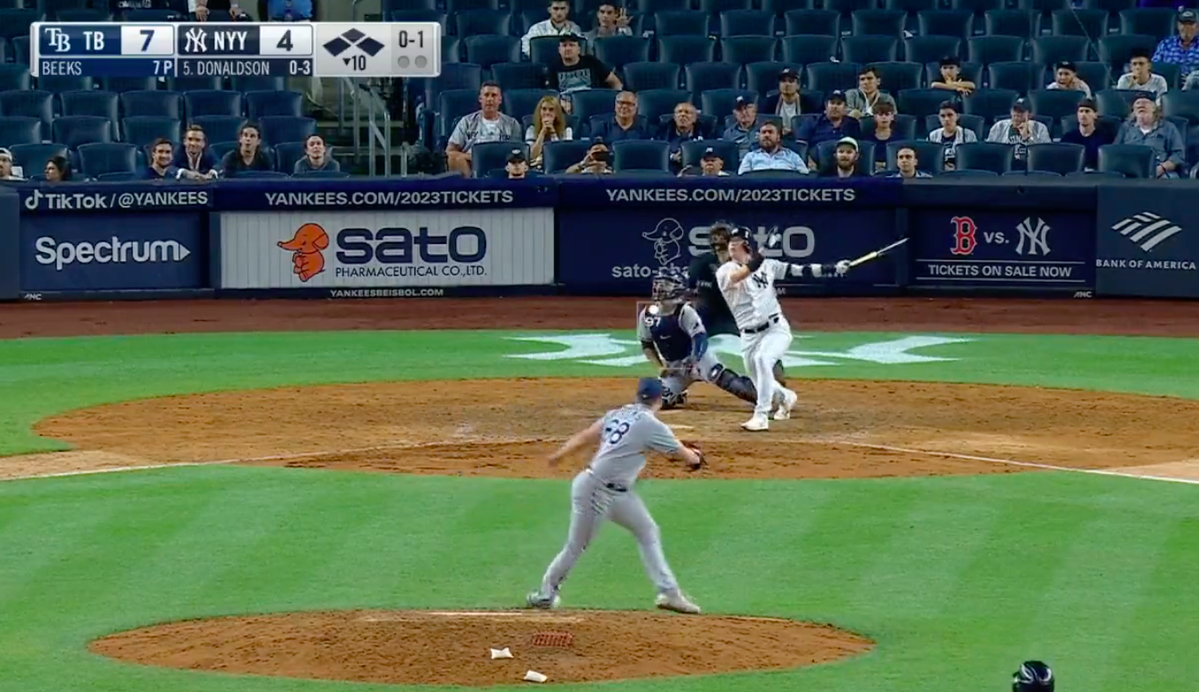 🎥 | NY Yankee Donaldson slaat DEZE zeldzame 'grand slam walk-off homerun'