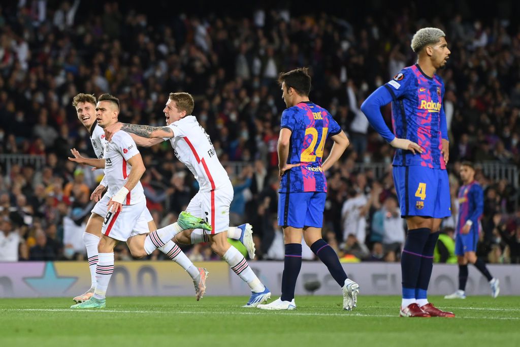 Kwartfinales Europa League: Barça uitgeschakeld, pijnlijk verlies Peter Bosz met Lyon, 'Gio' en Rangers door na verlenging