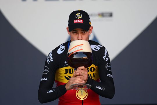 Topfavoriet Wout van Aert mist hoogstwaarschijnlijk Ronde van Vlaanderen door ziekte