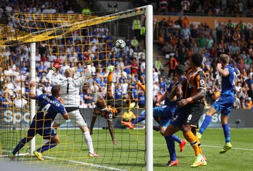 Hull City opent de Premier League met omhaal tegen kampioen Leicester (video)