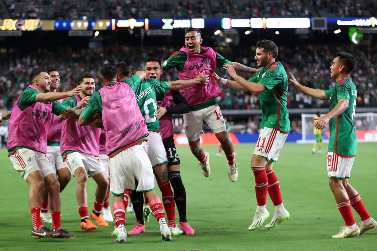 Mexico mede dankzij concurrent Giménez dicht bij winst Gold Cup