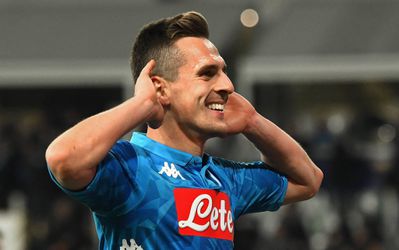 Napoli wint mede dankzij 2 goals van Milik van Parma