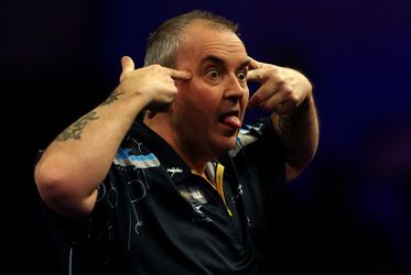 Dartsicoon Phil Taylor had miljoenen, maar leefde van 230 euro per week: ‘Ik was altijd blut’