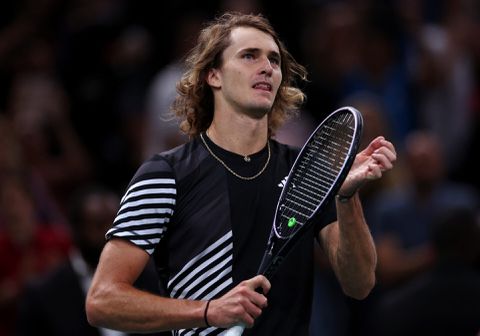 Top 10-tennisser krijgt forse boete van bijna half miljoen euro voor mishandeling vriendin