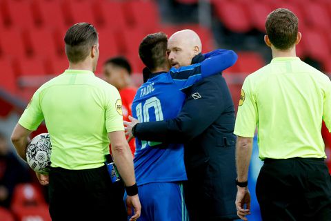 Tadic steekt een hoop veren in de reet van Ten Hag: 'Een van de beste trainers ter wereld'