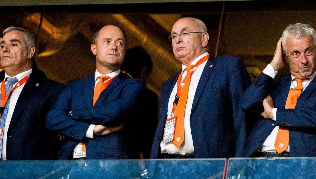 Vertrek Van Oostveen niet bekend bij KNVB-voorzitter Van Praag