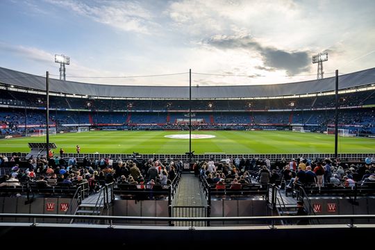 Veel klachten bij ESPN over netten in De Kuip: 'Proberen er het beste van te maken'