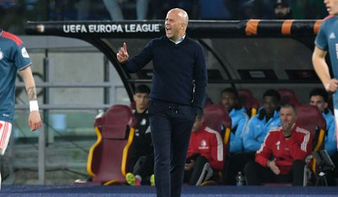 Dit zei Arne Slot in de kleedkamer van Feyenoord na de EL-uitschakeling tegen AS Roma