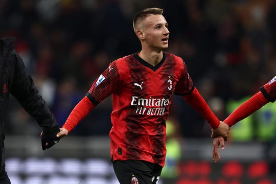 AC Milan-coach grapt over piepjonge Francesco Camarda: ‘Had zijn opa kunnen zijn’
