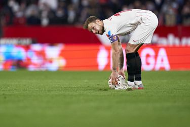 Ivan Rakitic mist penalty in blessuretijd waardoor Sevilla punten morst in titelstrijd LaLiga