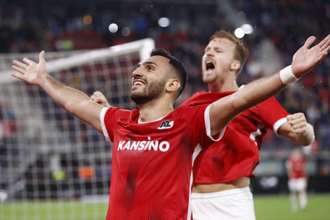 AZ groepswinnaar in Conference League na late zege op Dnipro-1