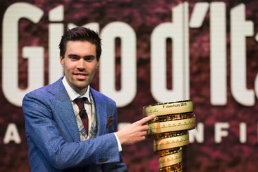 Dumoulin wordt er schijtziek van: poepincident is nog niet opgelost