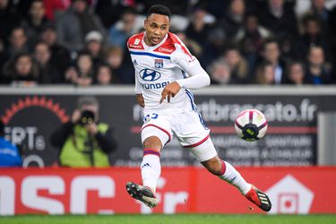 'Kenny Tete kan carrière voortzetten bij The Wolves'