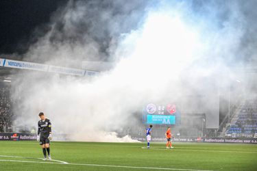 FC Volendam moet promotie heel even uitstellen: duel in Den Bosch tijdelijk gestaakt vanwege misdragende fans