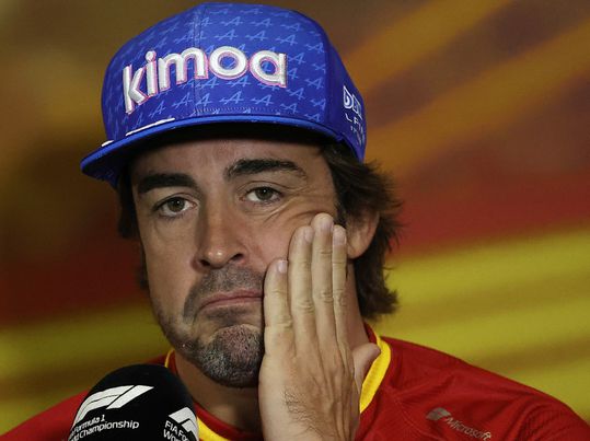 Fernando Alonso start achteraan bij F1-thuisrace in Spanje