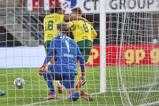 🎥 | AZ komt weer op achterstand: Zian Flemming scoort en vraagt aandacht voor amateurs