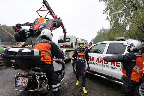 Geluk bij een ongeluk: als er nog geracet wordt op Spa, mag gecrashte Sergio Perez gewoon meedoen