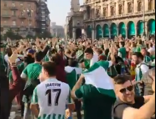 6000 fans van Real Betis nemen Milaan over (video's)
