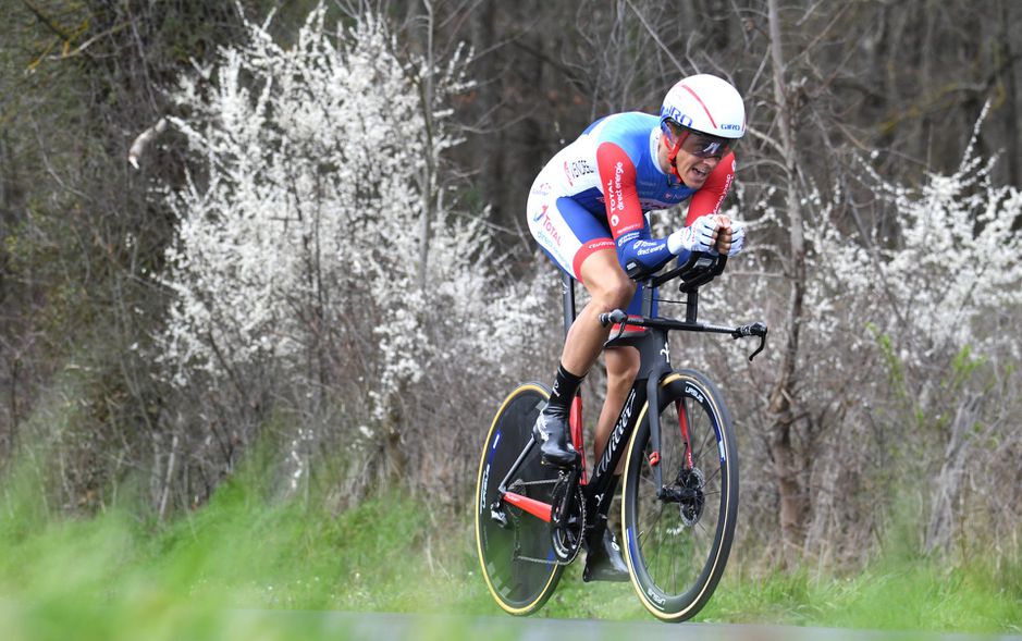 Terpstra terug in het peloton, Ewan wint