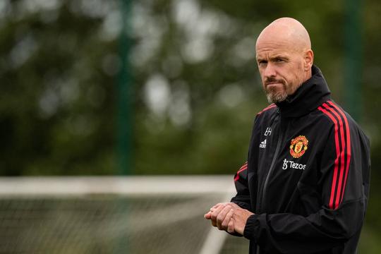 Ten Hag heeft zin in wedstrijd tegen Liverpool: 'Ik zal mijn spelers bekritiseren'