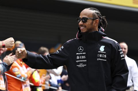 Lewis Hamilton: 'Als ik in Sergio's auto had gezeten, dan zou Max niet de tijd hebben die hij nu heeft'