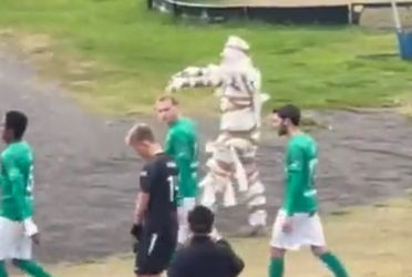 🎥👾 | IJslandse voetbalpot wordt opgeschrikt door mummie