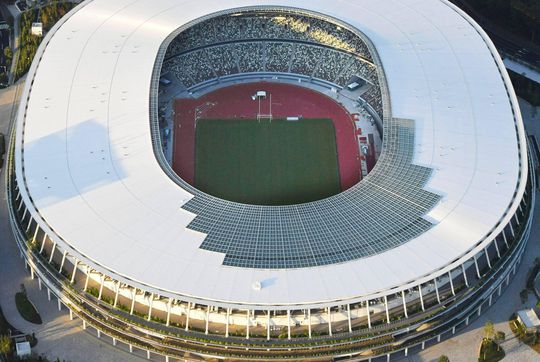 Olympisch stadion in Tokio is ondanks 14 maanden vertraging helemaal af