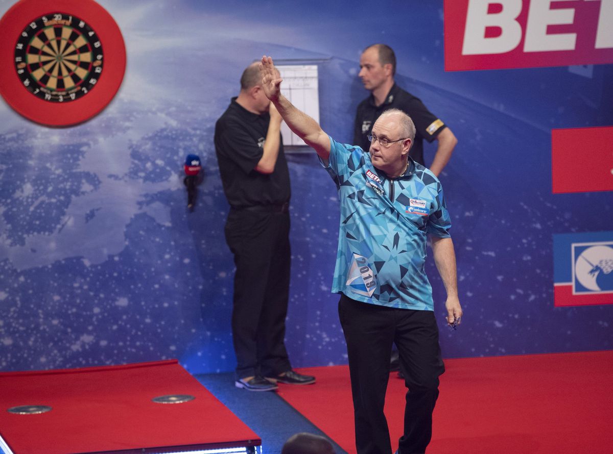 Ian White whitewasht Cullen op de World Matchplay