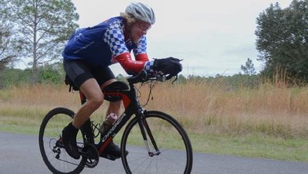 Wereldrecord: Amerikaan fietst 36 keer de Tour de France in één jaar