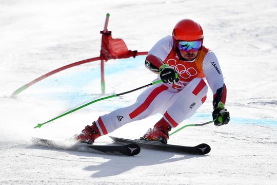 Hirscher slalomt op imponerende wijze naar tweede goud