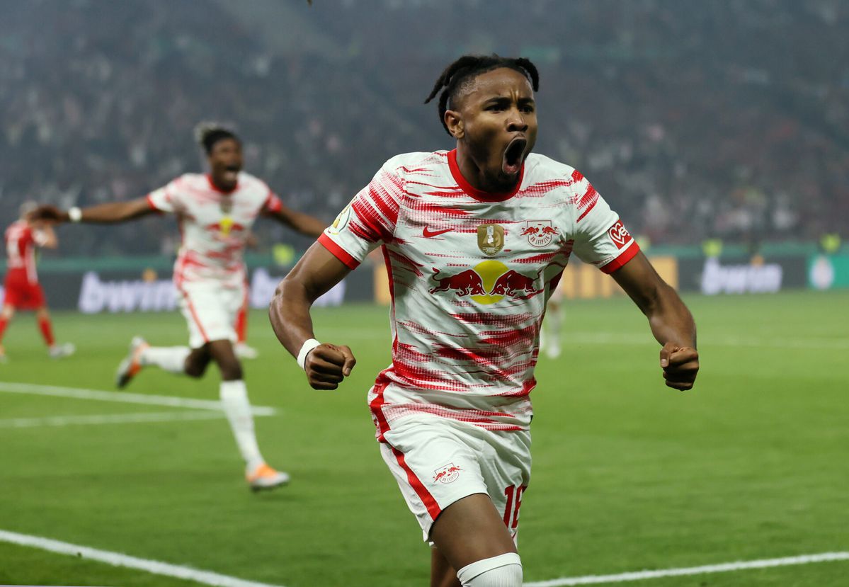 'Meest gewilde speler van het moment Nkunku krijgt nieuw contract bij RB Leipzig'