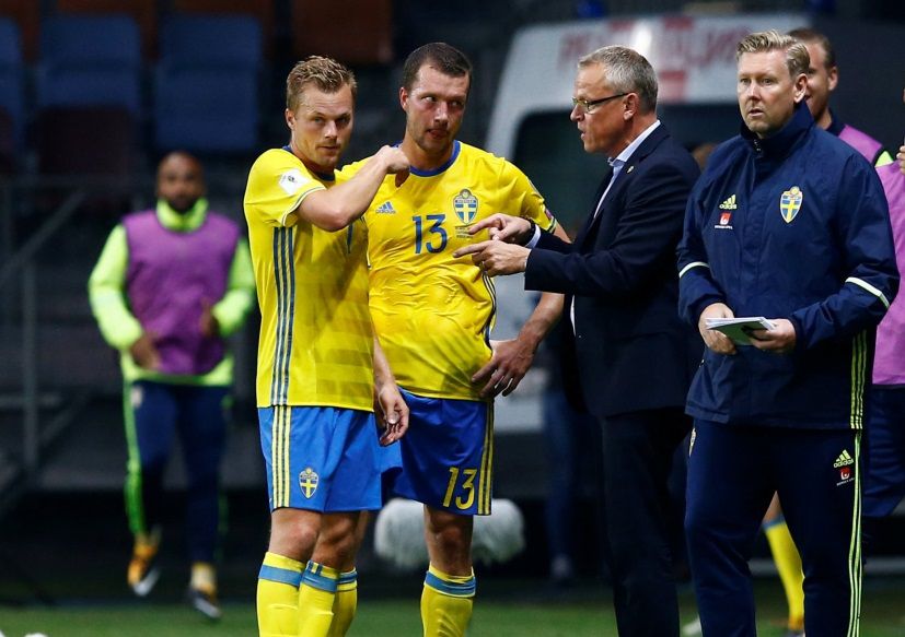 Larsson: 'Heel raar dat Nederland pas na ons speelt'