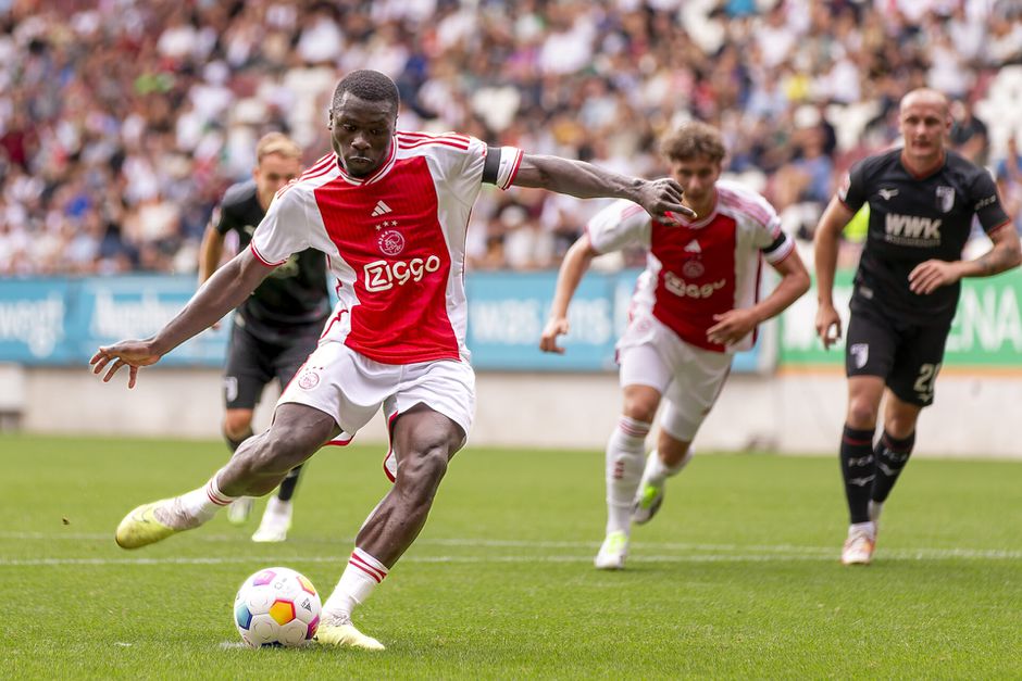 Laatste test voor de Eredivisie: op deze zender kijk je naar Borussia Dortmund - Ajax