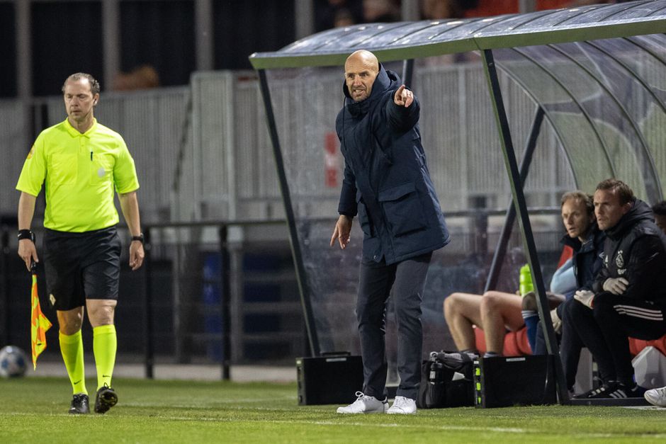 'Mitchell van der Gaag en Steve McClaren worden assistenten van Erik ten Hag bij Manchester United'