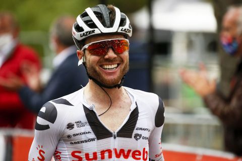 HUH? Supertalent Hirschi opeens weg bij voormalige Sunweb-ploeg