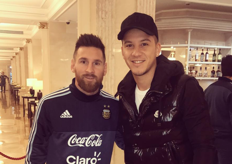 Messi ziet collega-voetballer aan voor fan