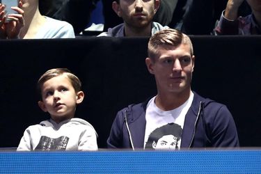 Uitgeruste Kroos terug bij Duitse ploeg, rouwende Draxler nog twijfelgeval