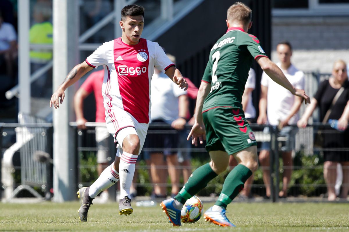 Ajax sluit trainingskamp in De Lutte af met gelijkspel tegen Aalborg (video)