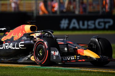 Max Verstappen jaagt op Ferrari na 'tricky' trainingsdag in Australië: 'Nog werk aan de winkel'