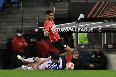 Cody Gakpo duidelijk over uitschakeling PSV in Europa League: ‘Sociedad heeft ons afgestraft’