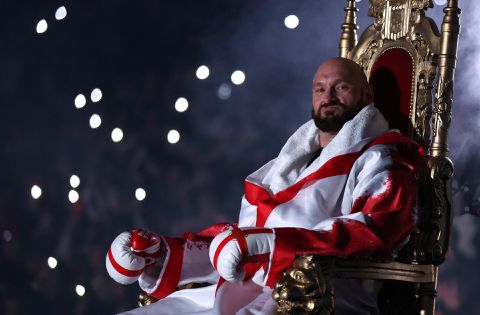 Tyson Fury gaat los op Usyk en Joshua: 'Little sh*thouses'