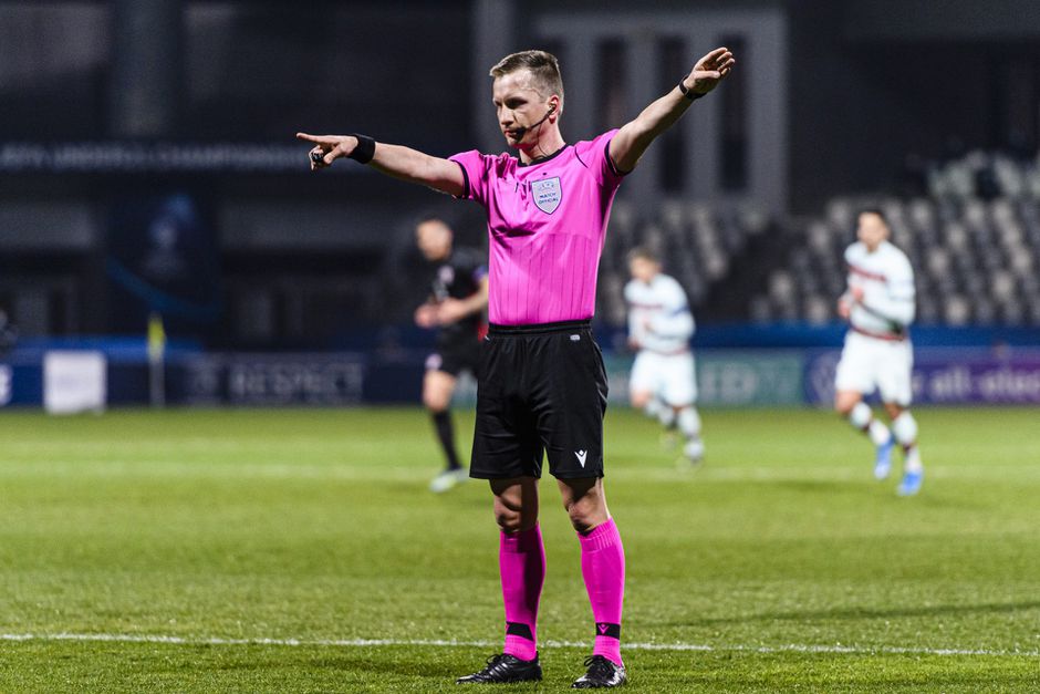 Deze scheidsrechter fluit donderdag Vitesse - Anderlecht