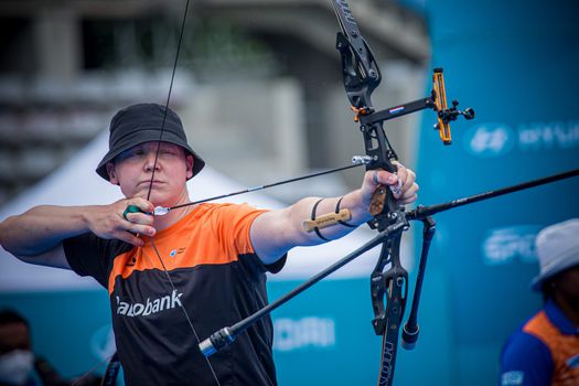 🎥 | Handboog-held Sjef van den Berg kan nog 1 keer alles geven op de Spelen: 'Blij dat het daarna stopt'