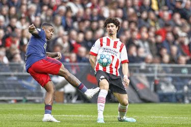 Dit zijn de opstellingen voor PSV - Ajax: weer veel wijzigingen bij de Amsterdammers