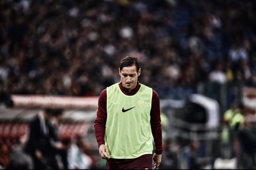 Totti stopt met voetballen: 'Zondag wordt mijn laatste wedstrijd'