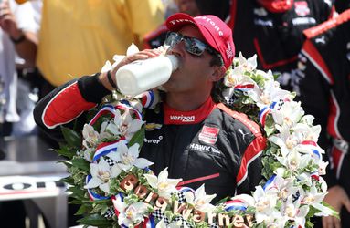 Oud F1-coureur Montoya zet wereldrecord neer in dikke Bugatti (video)